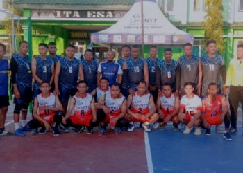 Tim Bhayangkara Polres Rote Ndao Menang 3 Set Atas Tim Bante 014 Pada Turnamen Voli Dandim 1627/Rote Ndao Cup