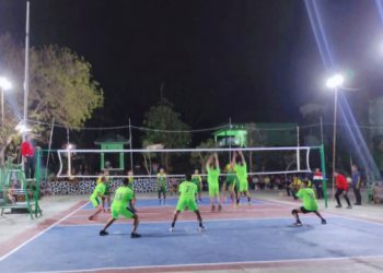 Pertandingan Turnamen Voli Dandim 1627/Rote Ndao Cup Menuju Perebutan 4 Besar